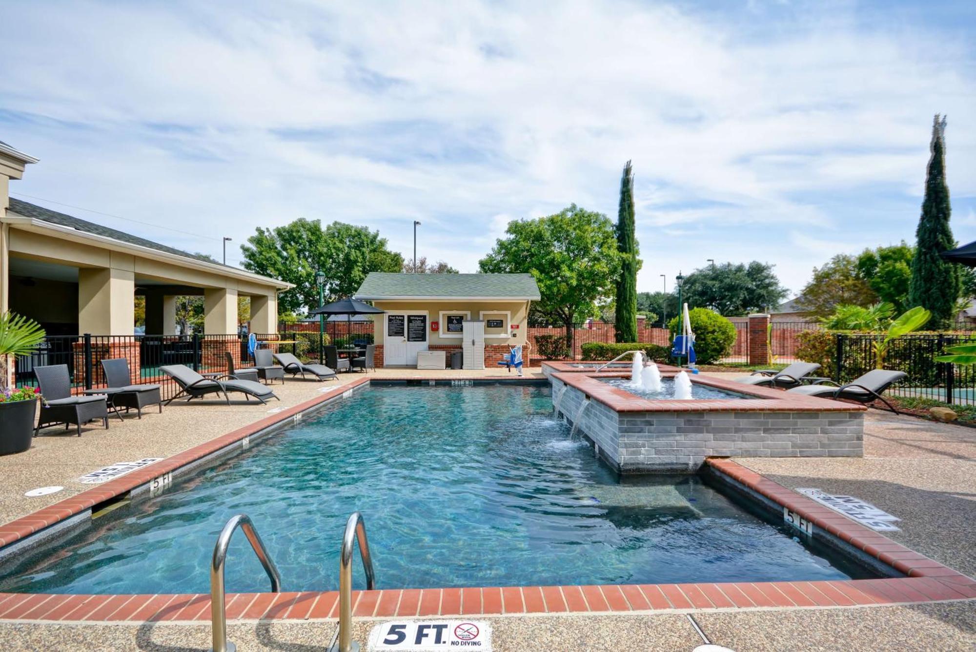 Homewood Suites By Hilton Dallas-Льюисвилл Экстерьер фото